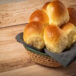 Biscoito de Coco com Goiabada Caseiro: A Receita Perfeita que Derrete na Boca e Traz Sabor de Infância em Cada Mordida