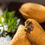 Pipoca de chocolate crocante e sequinha, doce na medida certa e perfeita pra matar a vontade sem melecar