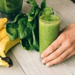 Suco Verde Detox de Abacaxi e Hortelã Bem Refrescante que Comecei a Fazer nas Manhãs Quentes e Virou Meu Ritual Saudável