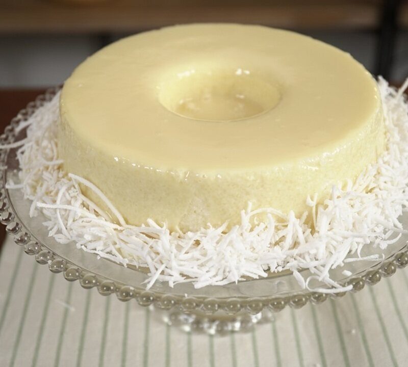 Torta de Tapioca Doce com Coco