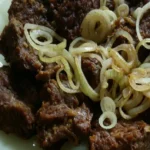 Salada cremosa bem refrescante e saborosa, perfeita pra acompanhar qualquer refeição e surpreender no sabor