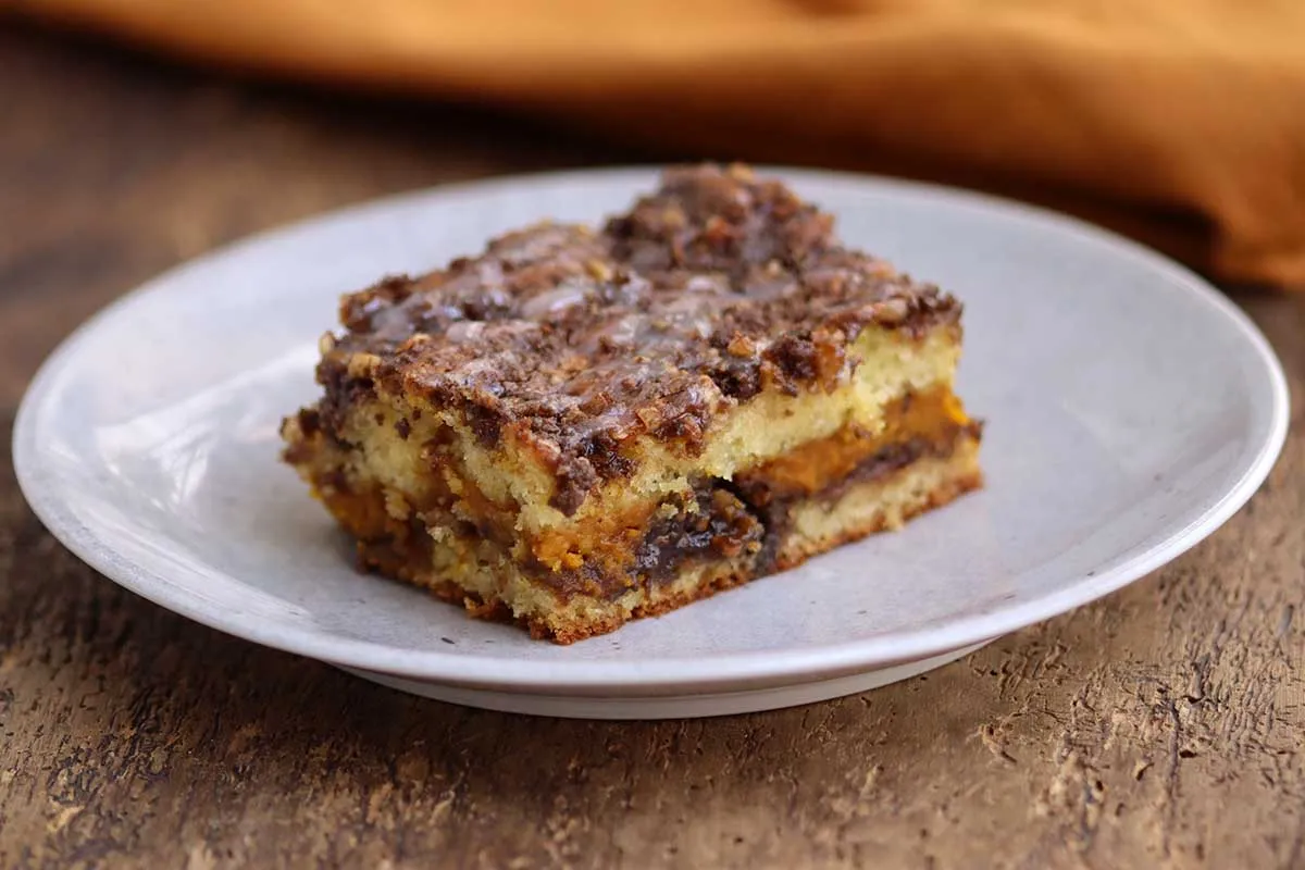 Torta de Abobrinha com Ricota Temperada e Tomate Confit que Parece Receita de Restaurante Charmoso, Mas Fica Leve, Cremosa e Muito Fácil de Fazer em Casa
