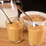 Torta Gelada de Abacate com Cacau que Fica Cremosa, Refrescante e com Cara de Sobremesa Gourmet Fit que Ninguém Acredita que é Saudável