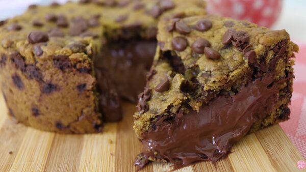 Torta Real de Cookies com Creme de Baunilha e Chocolate