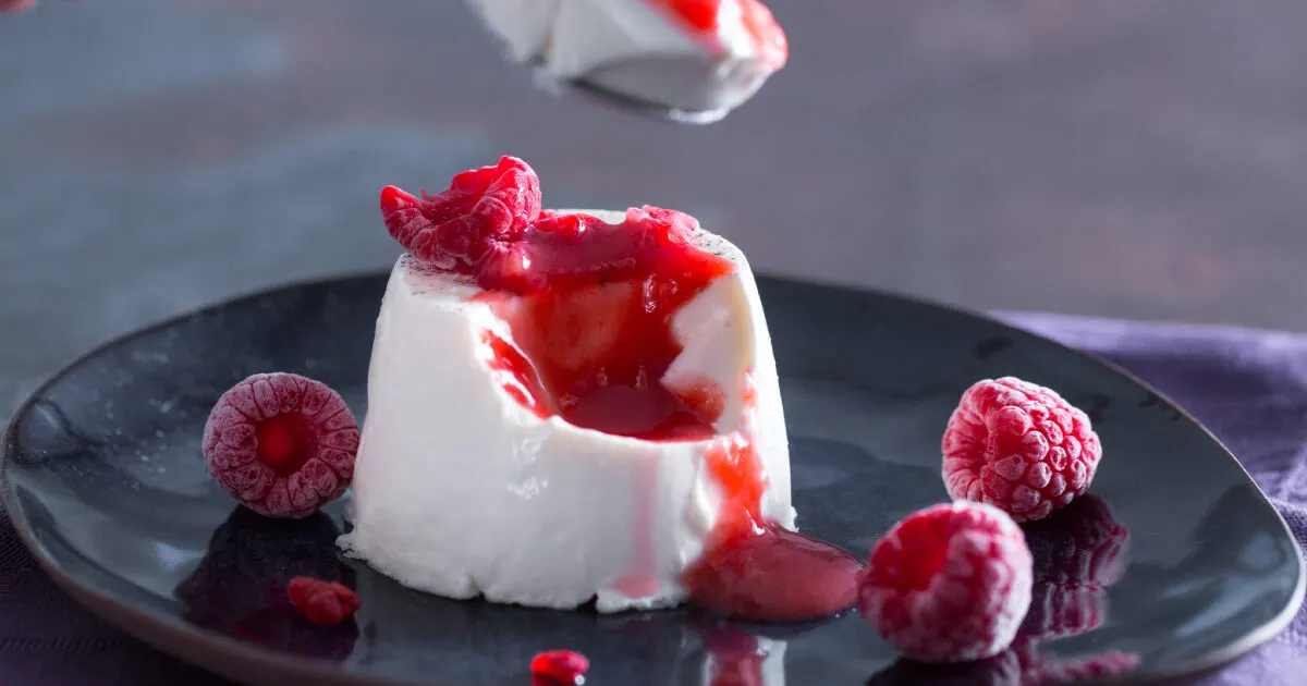 Panna Cotta Cremosa: Receita Italiana Fácil, Elegante e Pronta em Poucos Minutos