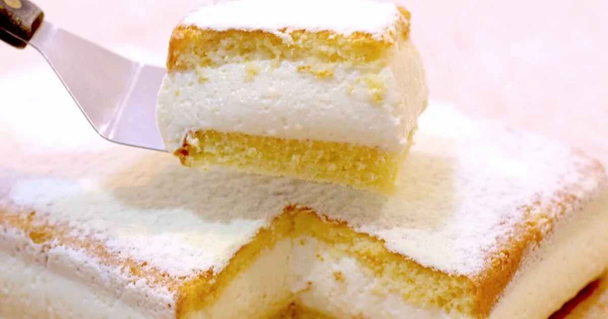 Torta Nuvem de Leite Condensado com Baunilha que Fica Tão Leve, Cremosa e Delicada que Parece um Doce Feito em Confeitaria Famosa para Servir em Datas Muito Especiais em 2026.