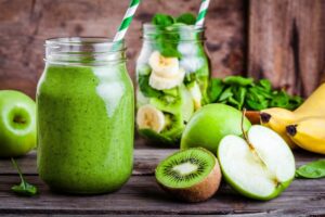 Como Fazer uma Vitamina Verde Saudável e Refrescante