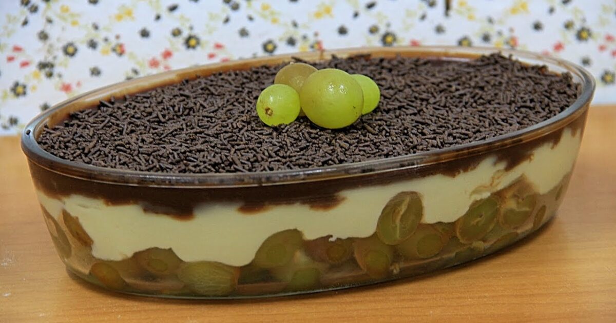 Aprenda a fazer um Gelado de Uva Fácil, uma sobremesa refrescante, cremosa e cheia de sabor. Receita prática, econômica e perfeita para surpreender a família em qualquer ocasião.