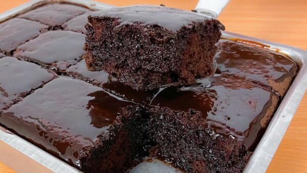 Bolo Peteleco: Receita Fofinha, Molhadinha e Cheia de Sabor
